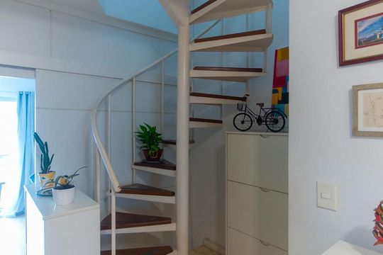 escada de apartamento à venda com 3 quartos, 165m² em Lagoa, Rio de Janeiro