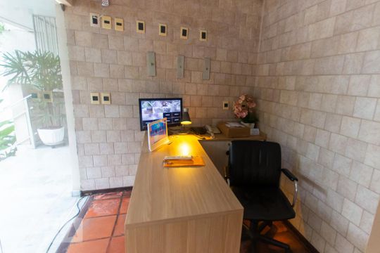 Portaria de apartamento à venda com 3 quartos, 165m² em Lagoa, Rio de Janeiro