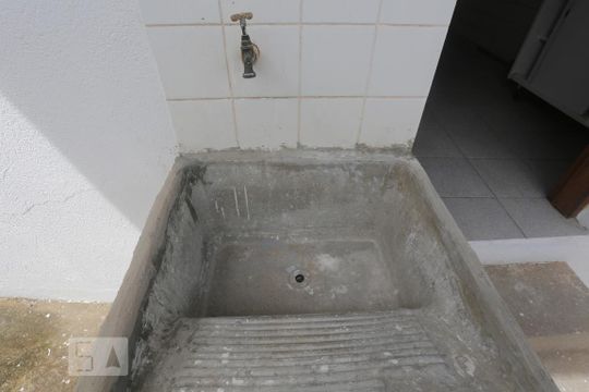 Área de Serviço - Tanque de casa para alugar com 1 quarto, 72m² em Jaguaré, São Paulo