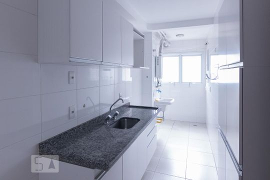 Cozinha de apartamento à venda com 2 quartos, 74m² em Água Branca, São Paulo