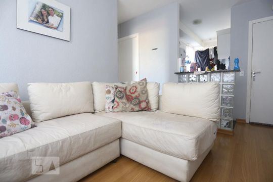 Sala de apartamento para alugar com 2 quartos, 42m² em Jardim Peri, São Paulo