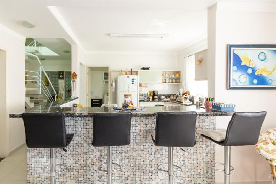 Cozinha de casa à venda com 3 quartos, 330m² em Saúde, São Paulo