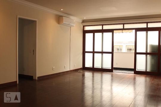 Sala de apartamento para alugar com 3 quartos, 131m² em Barra da Tijuca, Rio de Janeiro