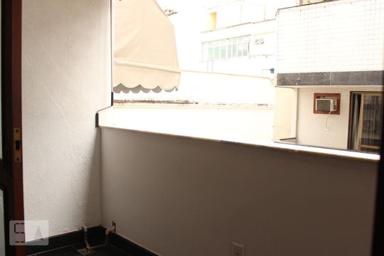 Varanda de apartamento para alugar com 3 quartos, 131m² em Barra da Tijuca, Rio de Janeiro