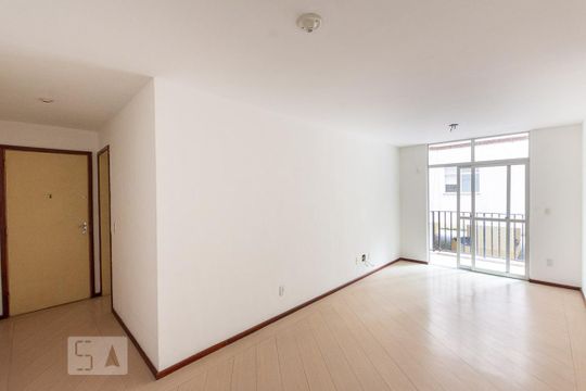 Sala de apartamento à venda com 3 quartos, 90m² em Santa Rosa, Niterói