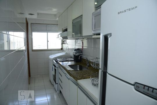 Cozinha de casa de condomínio à venda com 3 quartos, 115m² em Barra da Tijuca, Rio de Janeiro