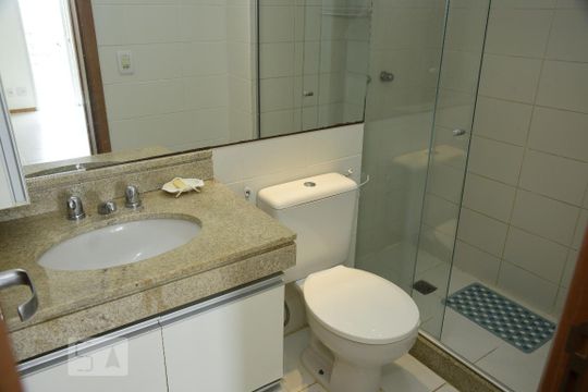 Banheiro Social de casa de condomínio à venda com 3 quartos, 115m² em Barra da Tijuca, Rio de Janeiro