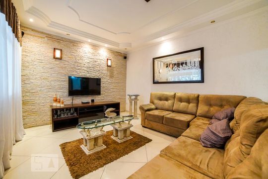Casa à venda com 3 quartos, 250m² em Parque Edu Chaves, São Paulo
