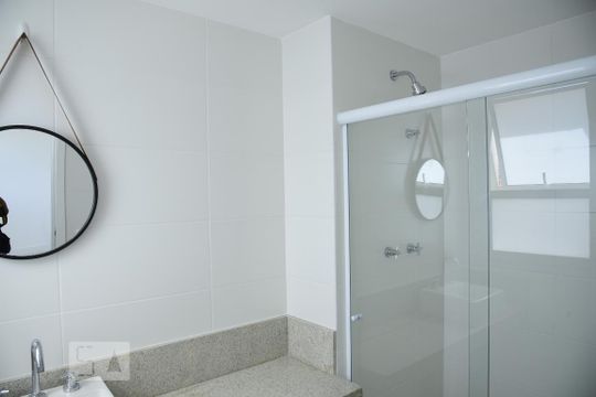 Banheiro do Quarto 1 de apartamento para alugar com 1 quarto, 65m² em Barra da Tijuca, Rio de Janeiro