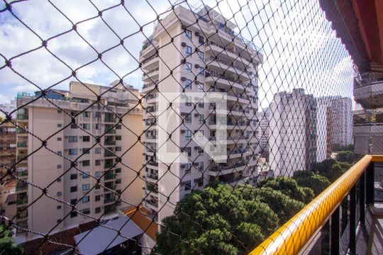 Vista da Varanda da Sala de apartamento para alugar com 4 quartos, 170m² em Icaraí, Niterói