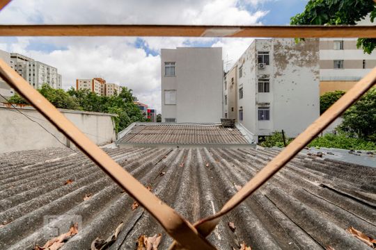 quarto 3 vista de casa para alugar com 7 quartos, 400m² em Sagrada Família, Belo Horizonte