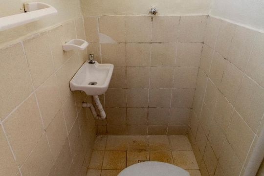 suíte  de casa para alugar com 7 quartos, 400m² em Sagrada Família, Belo Horizonte