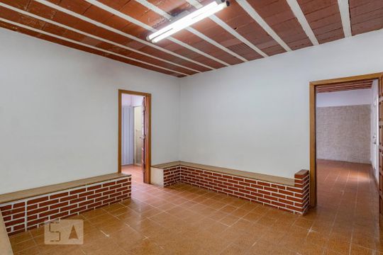 Casa para alugar com 7 quartos, 400m² em Sagrada Família, Belo Horizonte