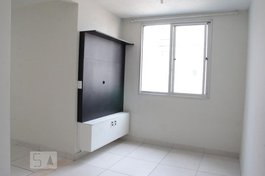 Apartamento para alugar com 2 quartos, 47m² em Olaria, Canoas