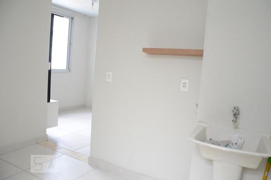 Apartamento para alugar com 2 quartos, 47m² em Olaria, Canoas