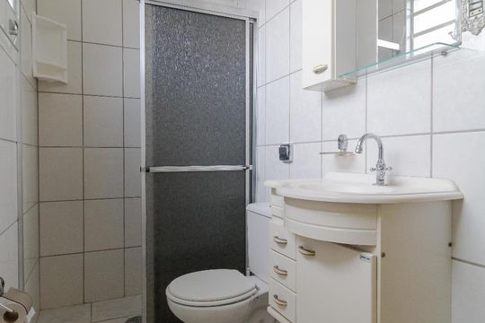 Banheiro de casa para alugar com 2 quartos, 62m² em Jardim Bom Retiro, Campinas