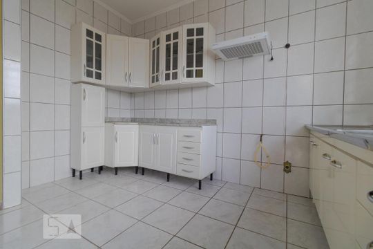 Cozinha de casa para alugar com 2 quartos, 62m² em Jardim Bom Retiro, Campinas