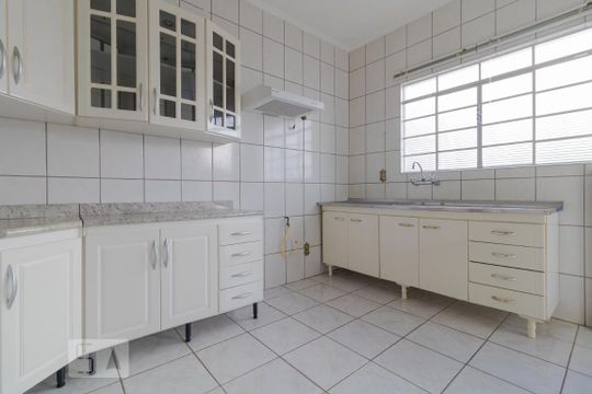 Cozinha de casa para alugar com 2 quartos, 62m² em Jardim Bom Retiro, Campinas