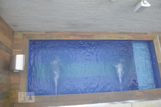 Piscina de casa de condomínio para alugar com 3 quartos, 200m² em Jardim Monte Kemel, São Paulo