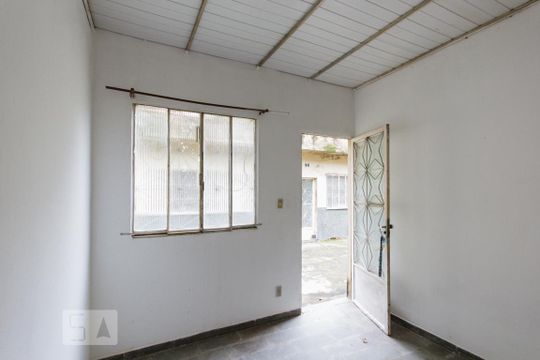 Kitnet/Studio para alugar com 1 quarto, 15m² em Freguesia (jacarepaguá), Rio de Janeiro