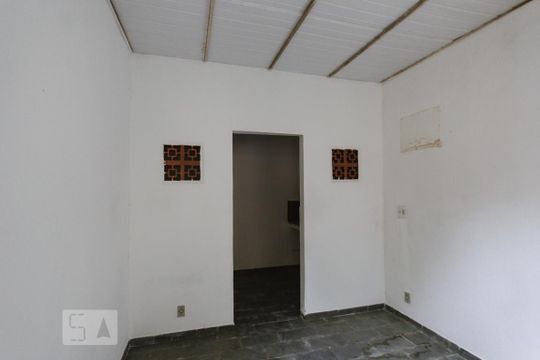 Sala/Quarto de kitnet/studio para alugar com 1 quarto, 15m² em Freguesia (jacarepaguá), Rio de Janeiro
