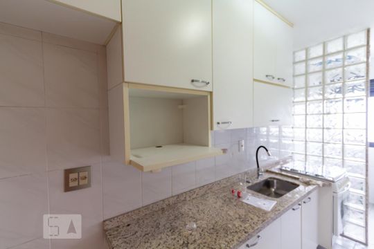 Cozinha de apartamento à venda com 2 quartos, 58m² em Vila Andrade, São Paulo
