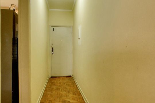 Corredor de apartamento à venda com 3 quartos, 136m² em Perdizes, São Paulo