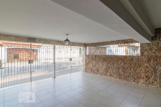 Garagem de casa para alugar com 3 quartos, 300m² em Vila Scarpelli, Santo André