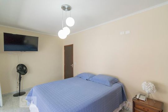Quarto 1 de casa para alugar com 3 quartos, 300m² em Vila Scarpelli, Santo André