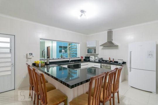 Cozinha de casa para alugar com 3 quartos, 300m² em Vila Scarpelli, Santo André