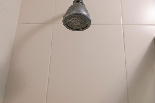 Banheiro de apartamento para alugar com 1 quarto, 37m² em Copacabana, Rio de Janeiro