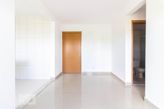 Sala de apartamento para alugar com 2 quartos, 48m² em Protásio Alves, Porto Alegre