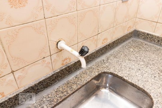 Cozinha de apartamento para alugar com 2 quartos, 48m² em Quintino Bocaiúva, Rio de Janeiro