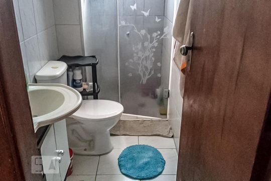 Banheiro de apartamento à venda com 2 quartos, 52m² em Macedo, Guarulhos