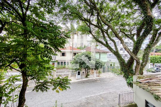 Vista da Suíte de casa à venda com 5 quartos, 400m² em Jardim da Glória, São Paulo