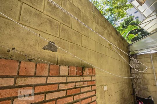 Varal de casa à venda com 3 quartos, 90m² em Santo Amaro, São Paulo