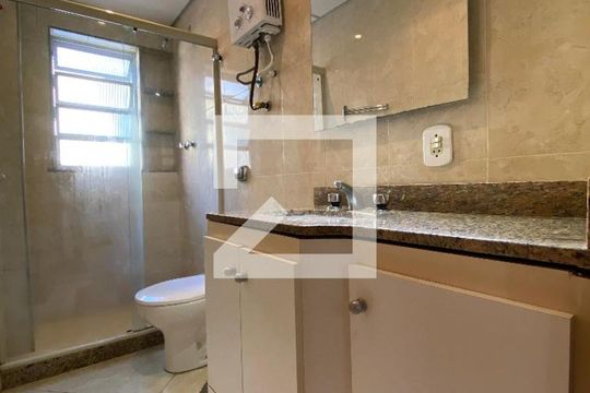 Banheiro de apartamento à venda com 1 quarto, 47m² em Riachuelo, Rio de Janeiro