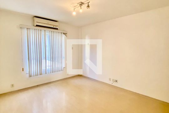 Sala de apartamento à venda com 1 quarto, 47m² em Riachuelo, Rio de Janeiro