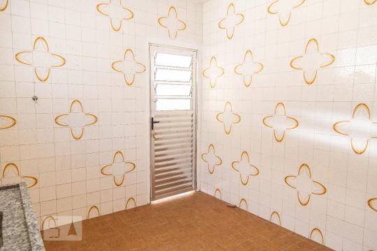 Cozinha de casa para alugar com 2 quartos, 80m² em Vila Santana, São Paulo