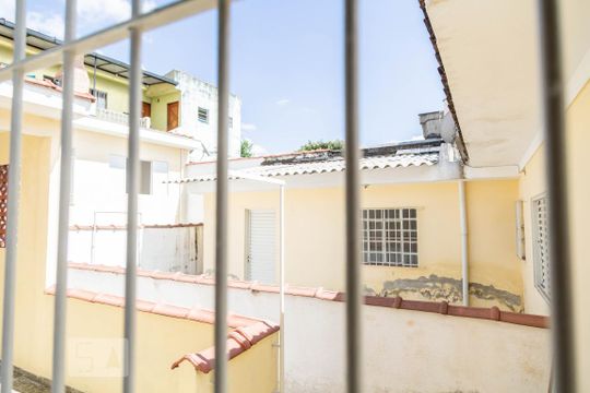 Vista Quarto 1 de casa para alugar com 2 quartos, 80m² em Vila Santana, São Paulo