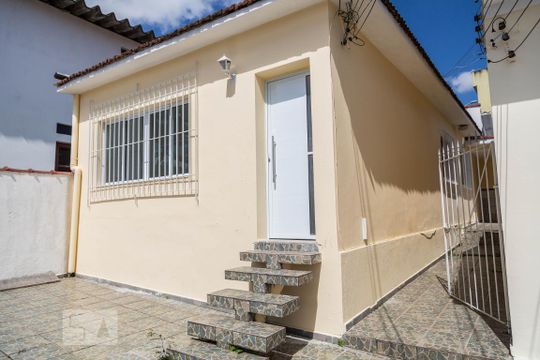 Casa para alugar com 2 quartos, 80m² em Vila Santana, São Paulo