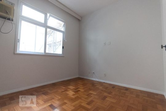 Quarto 1 de apartamento à venda com 2 quartos, 80m² em Ipanema, Rio de Janeiro