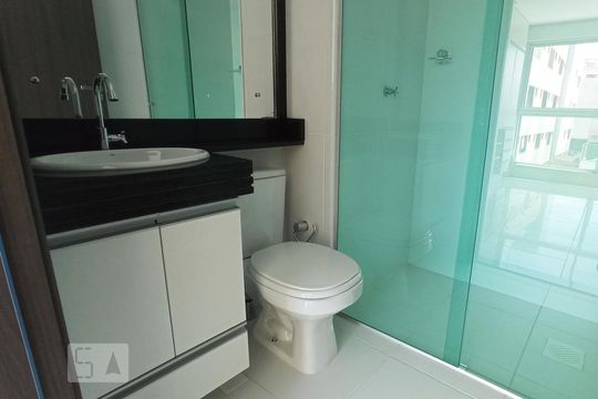 Banheiro de apartamento para alugar com 1 quarto, 35m² em Sul (águas Claras), Brasília