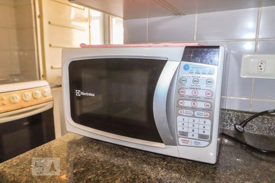 Cozinha  de apartamento para alugar com 2 quartos, 88m² em Jacarepaguá, Rio de Janeiro