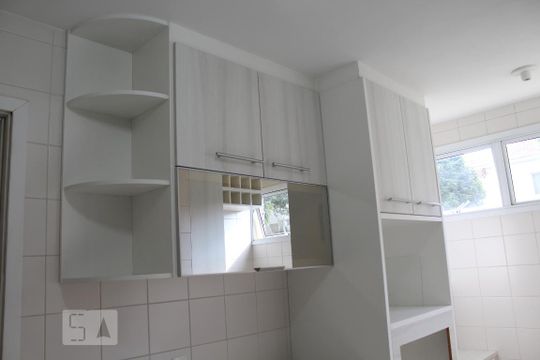 Cozinha - Armários de casa de condomínio à venda com 2 quartos, 69m² em Jardim Colônia, Jundiaí