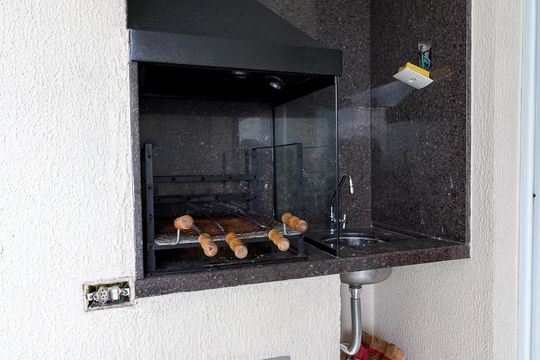 Varanda gourmet - churrasqueira de apartamento para alugar com 2 quartos, 84m² em Jardim Zaira, Guarulhos