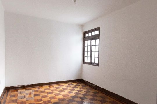 Quarto 2 de apartamento para alugar com 2 quartos, 120m² em Passo da Areia, Porto Alegre