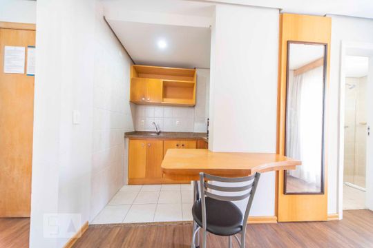 Cozinha  de kitnet/studio à venda com 1 quarto, 50m² em Centro, Santo André