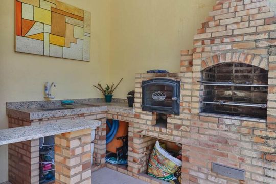 Churrasqueira de casa à venda com 4 quartos, 290m² em Anil, Rio de Janeiro
