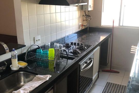 cozinha de apartamento para alugar com 2 quartos, 65m² em Residencial Parque da Fazenda, Campinas